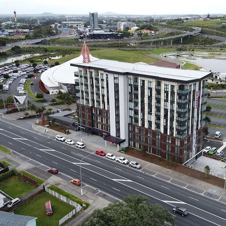 Ramada Suites By Wyndham Auckland Manukau Pacfic Centre Exterior foto